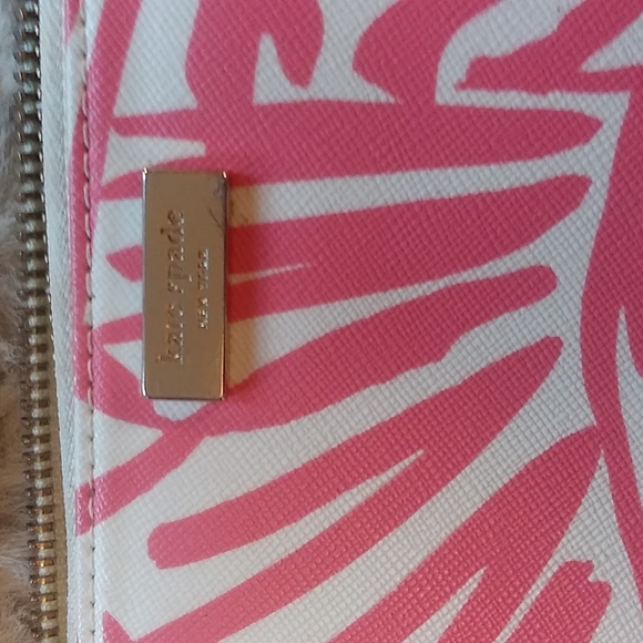 $$❤️❤️☘️ 2piece set Kate Spade tropical tote & wallet. - Picture 6 of 10